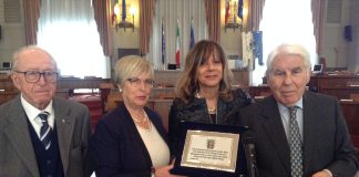 ANLA: consegnati 20 cellulari easy phone agli anziani del borgo di Pescara del Tronto