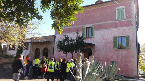 Colli del Tronto, successo per la “Camminata delle ville”
