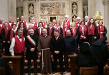 Il Coro Folk Città di Spoltore si esibisce al Santuario della Santa Casa di Loreto nel giorno di Santo Stefano