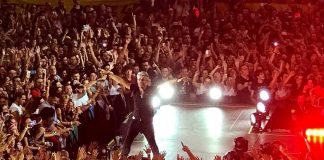 Ligabue strega il PalaPrometeo di Ancona: “Fossero tutti così, i lunedì…”