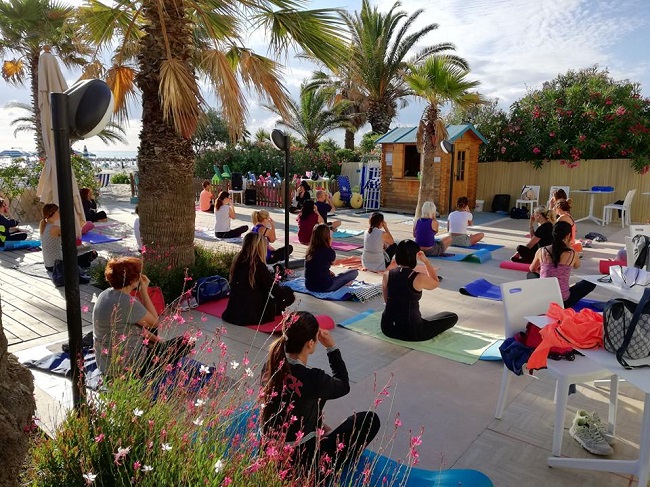 San Benedetto lezioni yoga gratuite luglio