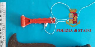15enni molesti sul bus per la spiaggia di Portonovo, interviene la polizia