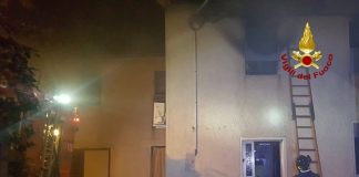 Brucia un appartamento a Fabriano, due persone in ospedale