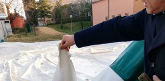 San Severino Marche, tagliata la copertura pressostatica del campo da basket