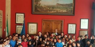 Pesaro, 64 alunni della scuola Carducci in Comune