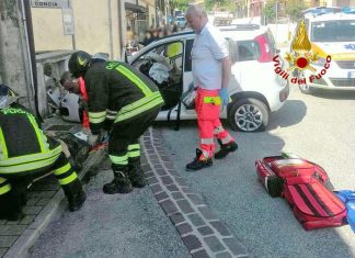 Auto contro il muro di una casa, morto 85enne a Filottrano