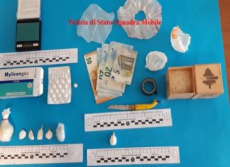 Cocaina e hashish in casa, due arresti ad Ancona