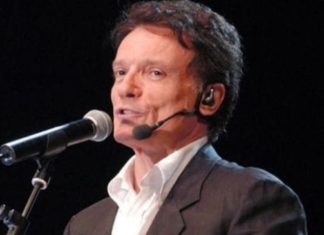 Ancona, Massimo Ranieri in “Sogno e Son Desto 500 volte”