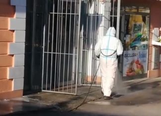Ancona, in corso la sanificazione aree adiacenti mercati e supermercati