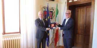 Macerata, il nuovo prefetto Flavio Ferdani incontra il sindaco Carancini