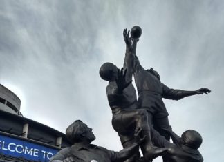 Rugby Jesi ’70, come si allenano i più piccoli in tempo di Covid Juri Baglioni, responsabile minirugby Jesi, all'ingresso dello Stadio di Twickenham in Inghilterra, tempio del rugby (2)-1