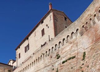 Corinaldo, messa in sicurezza del tratto di mura di Via del Fosso