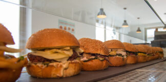 Macerata, in centro storico arriva la cucina di pesce formato fast food