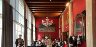 Pesaro, allestimenti del Liceo Mengaroni nelle vie del centro