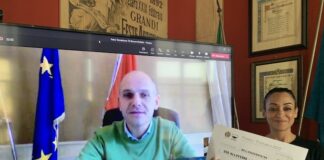 Pesaro, gli studenti della Redazione gentile donano 1200 euro a Cantiano