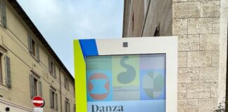 Pesaro, posizionati i nuovi totem digitali in centro storico