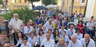 San Severino, la Banda cittadina è tornata ad esibirsi per gli ospiti della “Lazzarelli”