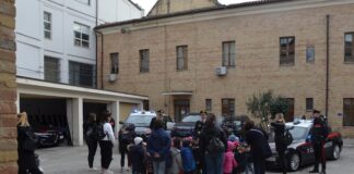 Macerata, alunni della Scuola dell’Infanzia “Cardarelli” incontrano i Carabinieri