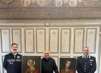 I Carabinieri TPC di Ancona restituiscono due dipinti rubati nel 1999