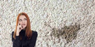 La loro manutenzione può rivelarsi complicata, soprattutto a causa delle macchie che si depositano con facilità sulla loro superficie