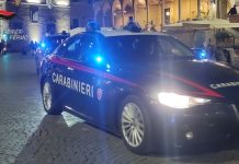 Fermo, rissa tra giovani in Piazza del Popolo: denunciate 5 persone