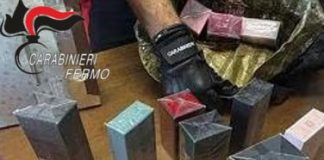 Porto Sant’Elpidio, borse schermate e profumi rubati: denunciate tre persone