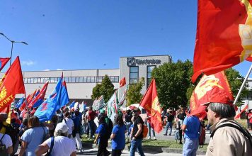Cerreto d’Esi, corteo a sostegno dei lavoratori Electrolux