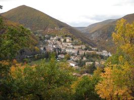 “Appassimenti Aperti”: torna a Serrapetrona l’iniziativa che celebra la Vernaccia Nera